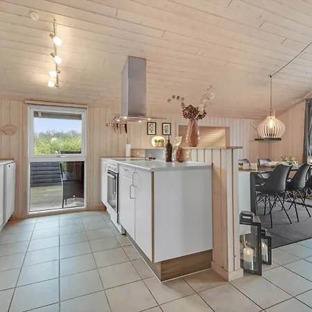 펜션 C11327-tarm-sortbaervej-23 *